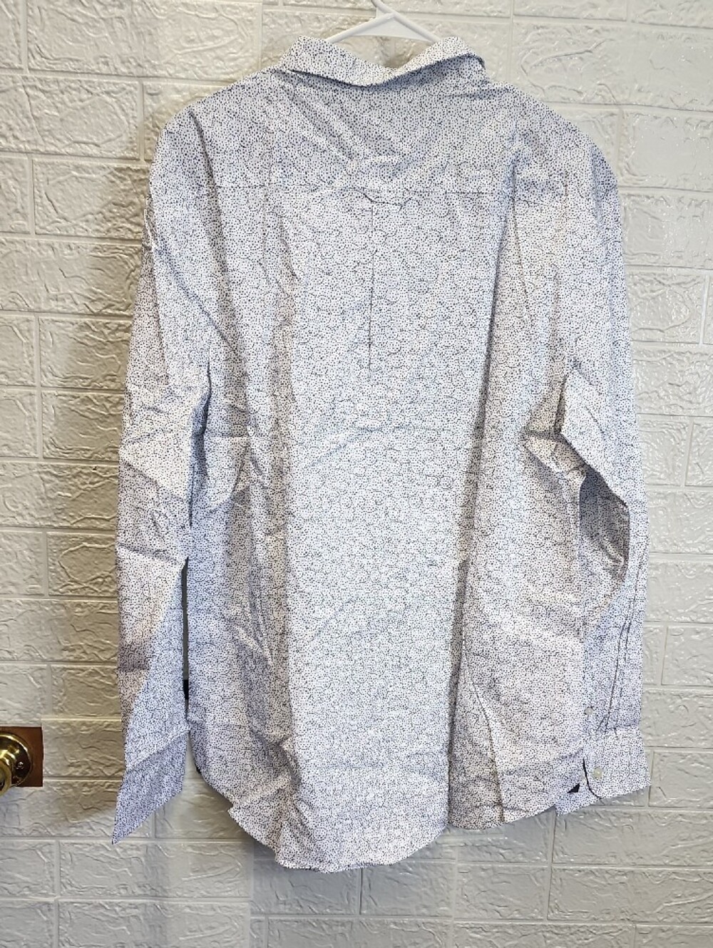 Kenneth Cole Reaction White Shirt with Blue Micro-Pattern - Picture 7 of 7